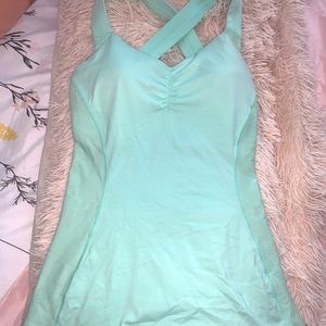 Lululemon tank size 2
